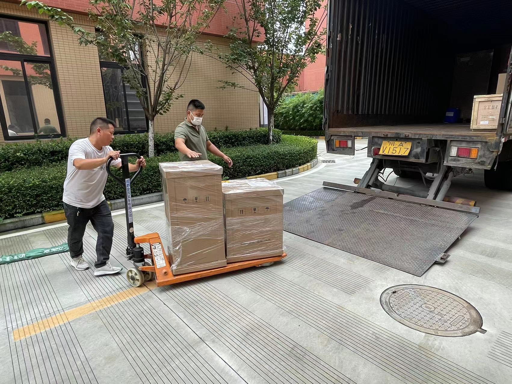 水處（chù）理設備發貨現（xiàn）場（chǎng）