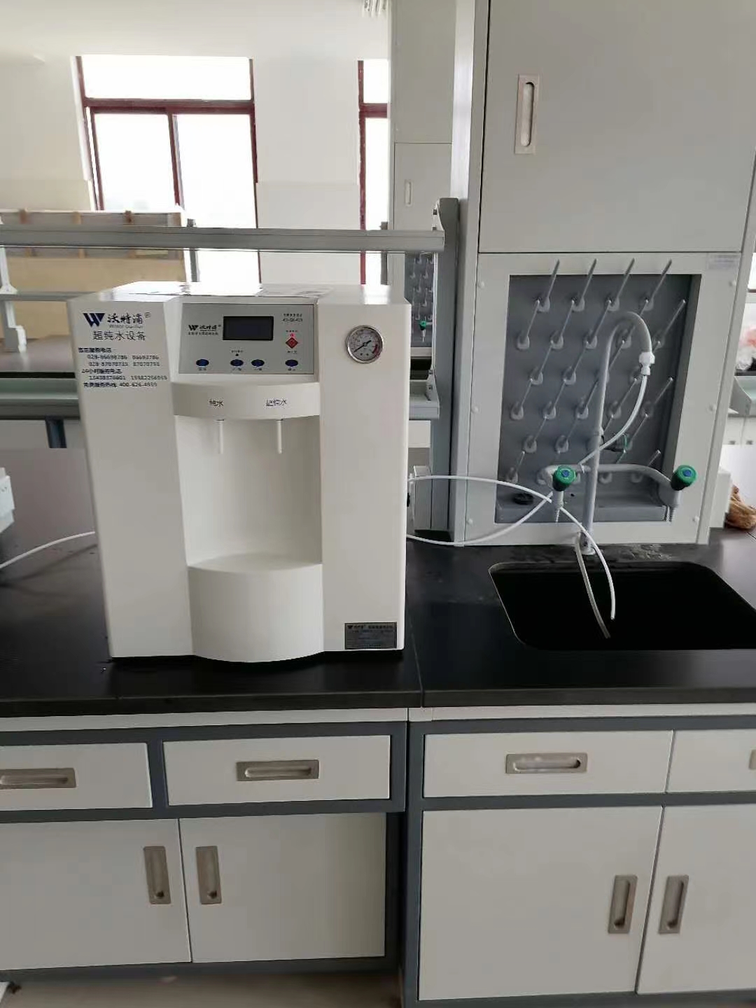 雙極反滲透實驗室超(chāo)純水機 雙極反滲(shèn)透實驗室超純水(shuǐ)機